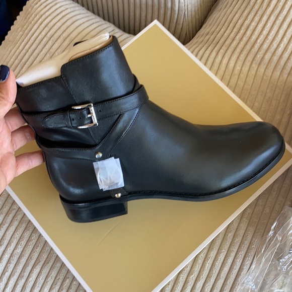 MICHAEL Michael Kors | Shoes | Mk Preston Bootie Leather | Poshmark